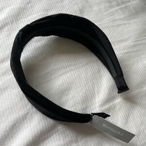 Brand new Simons black VELVET HEADBAND